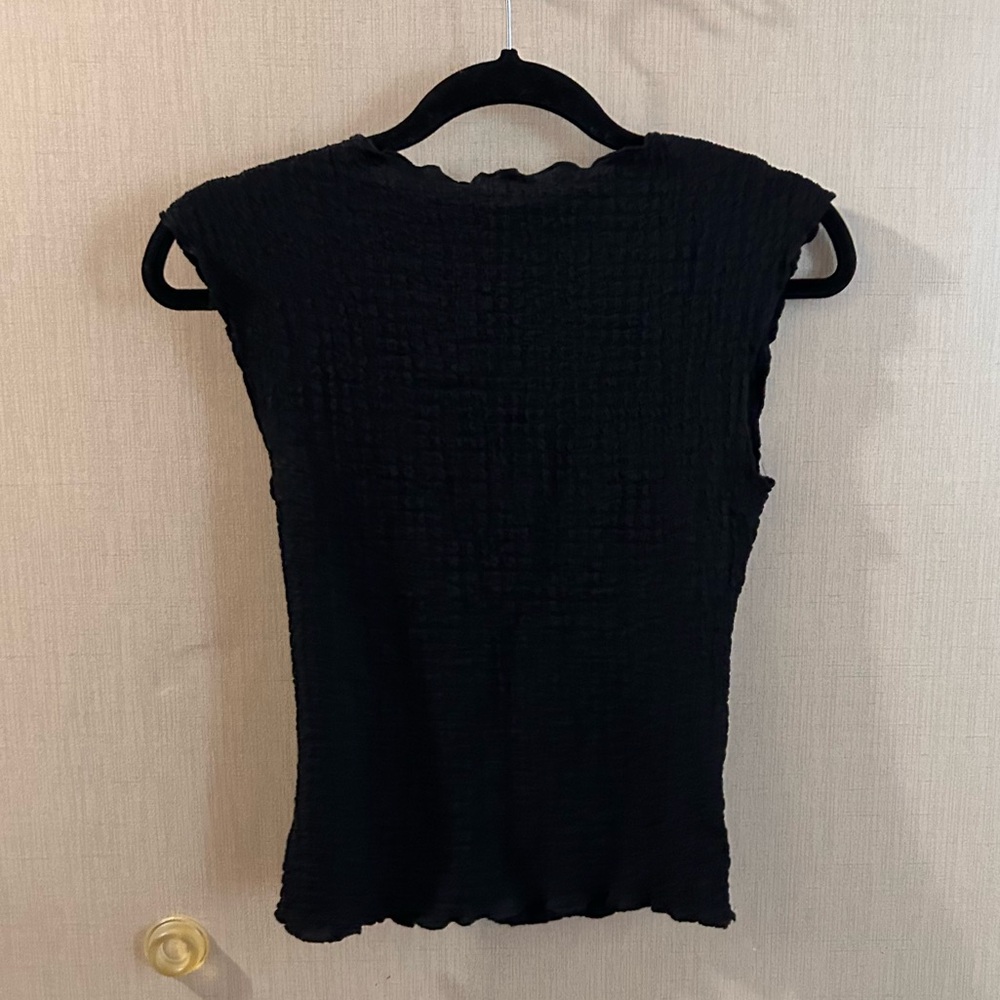 H&M Black Textured Blouse